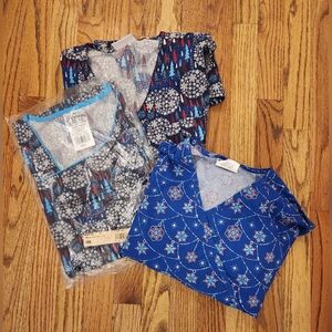 3 Uniform Advantage UA Scrub Top Shirts Size: Small